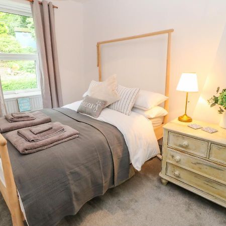 Hillside Hideaway Villa Холмфирт Екстериор снимка