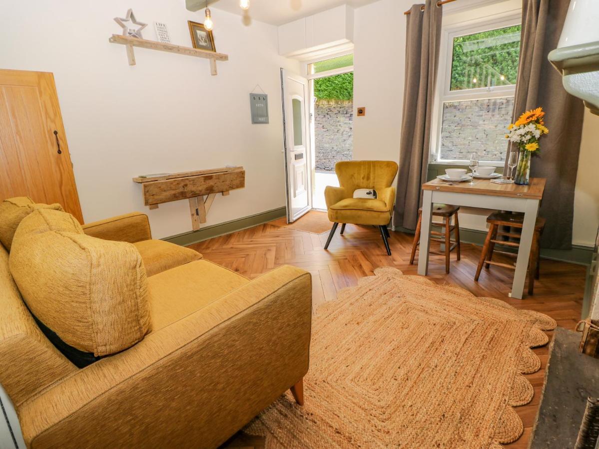 Hillside Hideaway Villa Холмфирт Екстериор снимка
